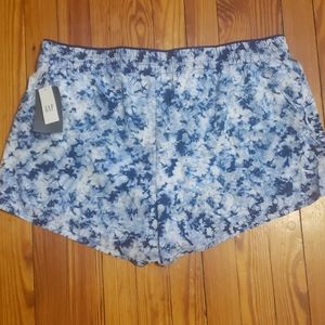 NWT Gap Fit running shorts with attached liner